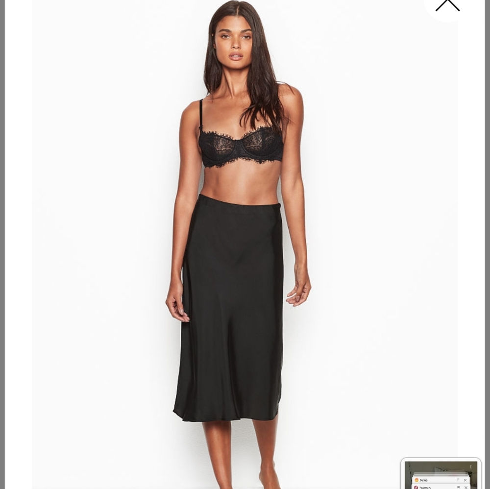 NWT Victoria Secret black slip skirt